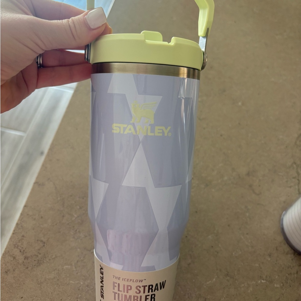 Stanley Iceflow Flip Straw Tumbler - 30oz